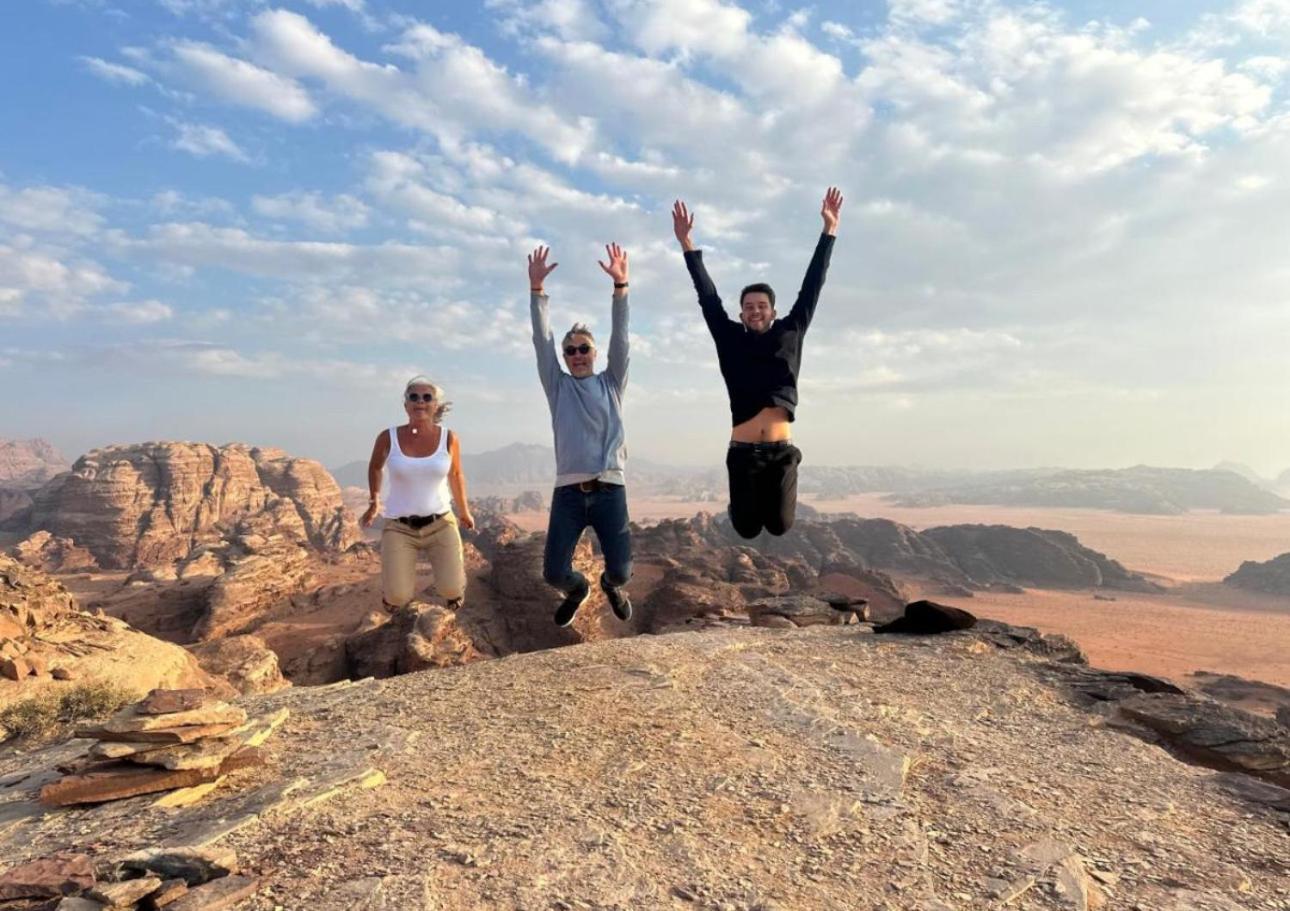 Wadi Rum Sunrise Camp Exterior foto