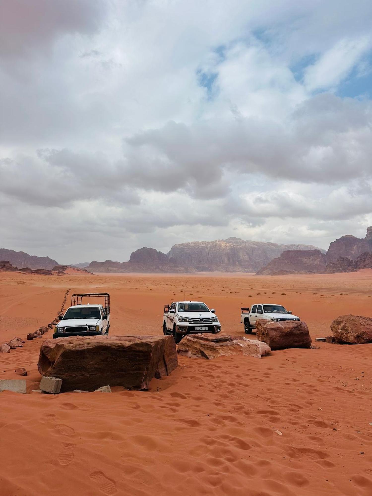 Wadi Rum Sunrise Camp Exterior foto