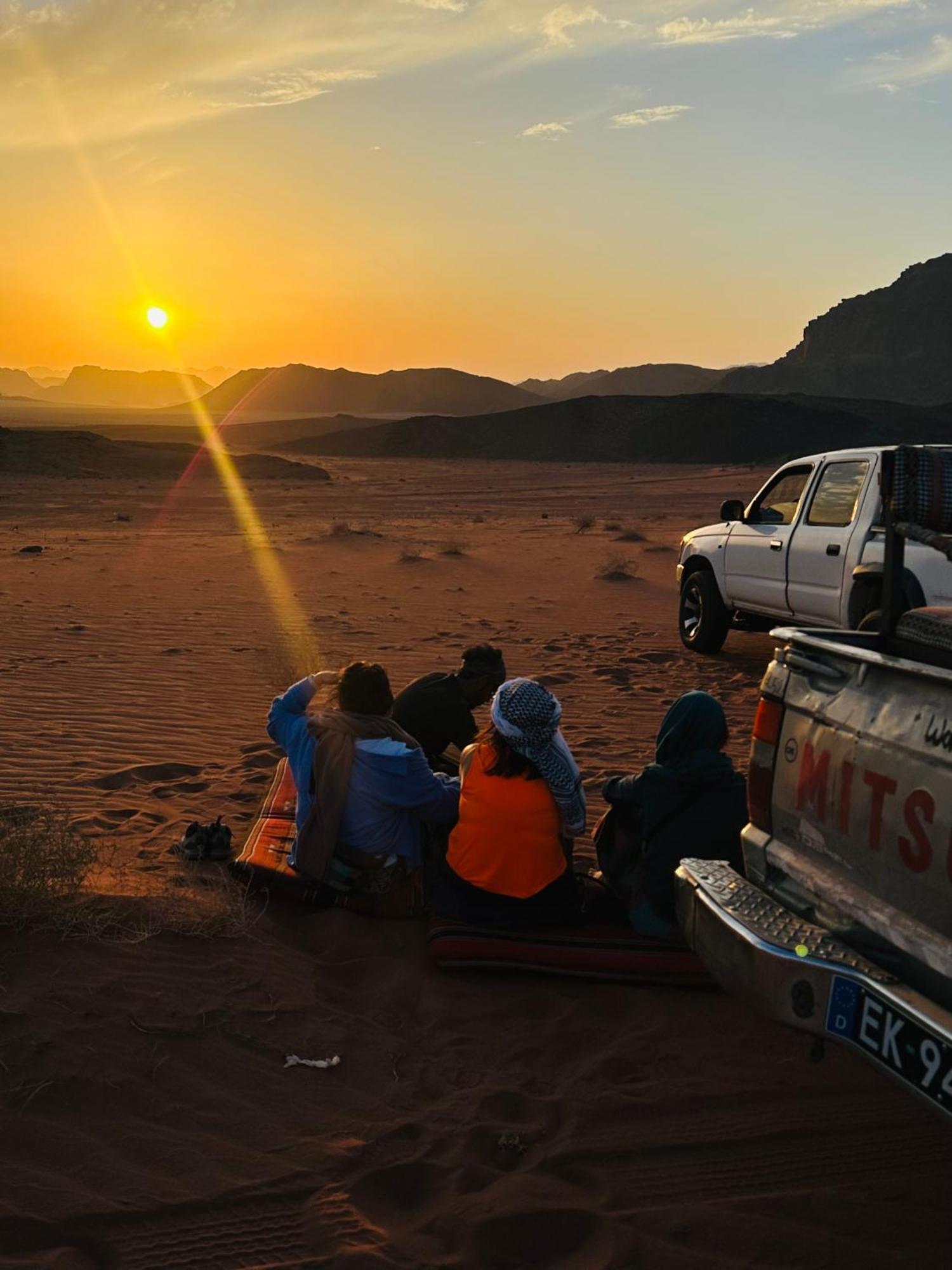 Wadi Rum Sunrise Camp Exterior foto